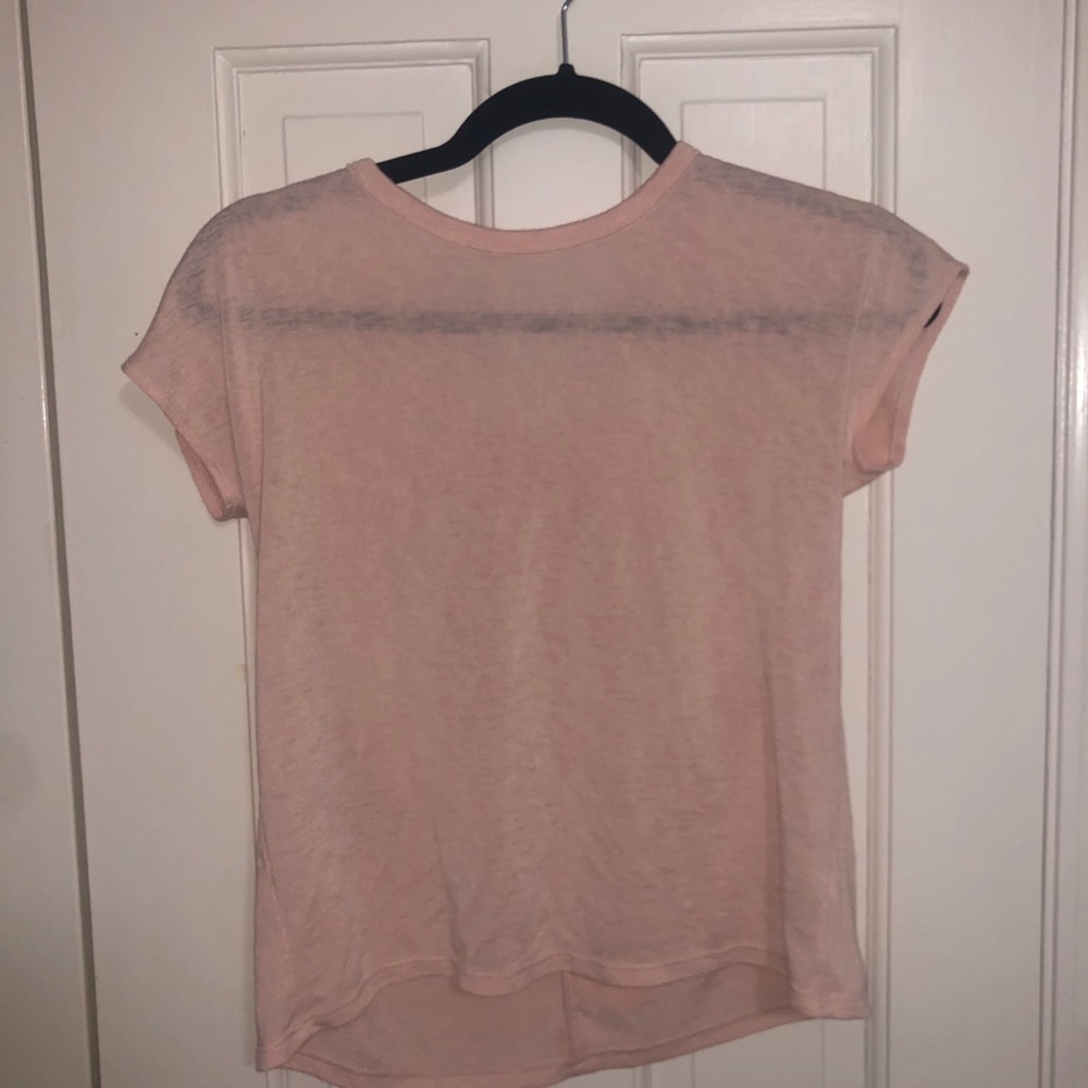 Light/pastel pink shirts with cute back❤️
